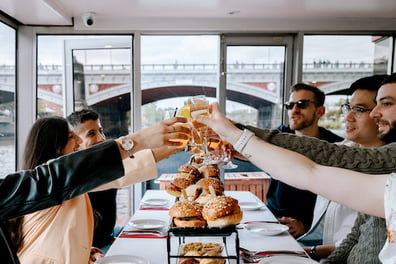 Bottomless Brunch Cruise in Melbourne