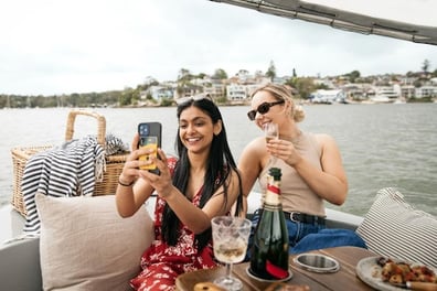 2 Hours Electric Picnic Boat Hire - Sydney