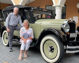 Gold Coast Luxury Vintage Car Hire